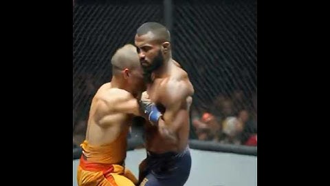 Shaolin monk tries an MMA fight #mma #ufc #fighting #boxing #bjj #wrestling #shaolin