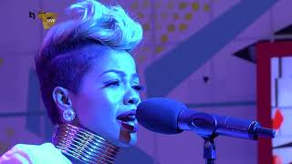 Zandie Khumalo Performs Nami Ngiyalifuna