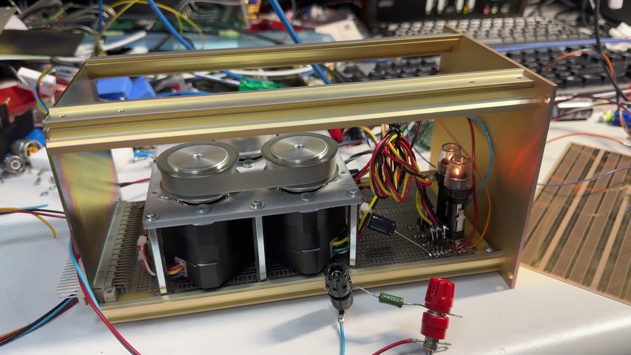 Ultra low leakage power supply start and ramp to full power