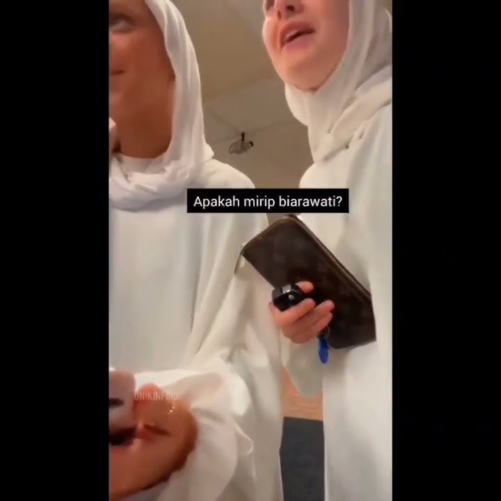 Muslimah ini dikira Biarawati Oleh kasir minimarket 😂😂