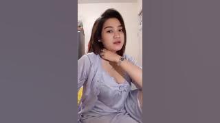 cewek cantik hot pakai baju tidur sedang bigo live bikin gagal fokus