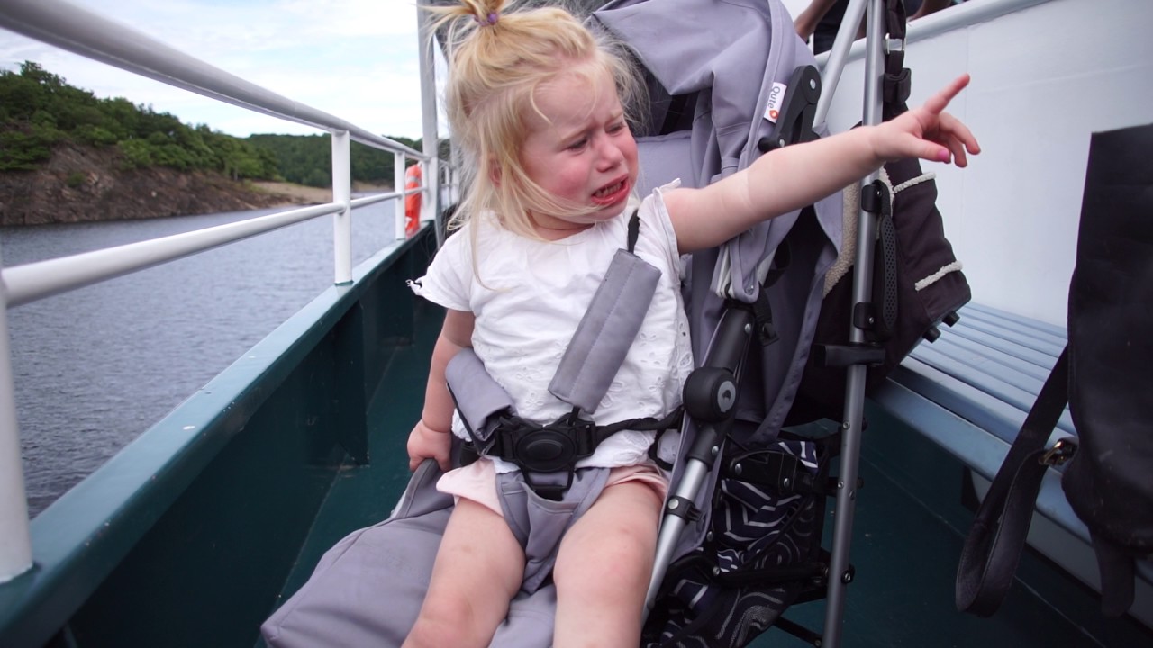 Nonie: ik ben twee en zeg nee - YouTube