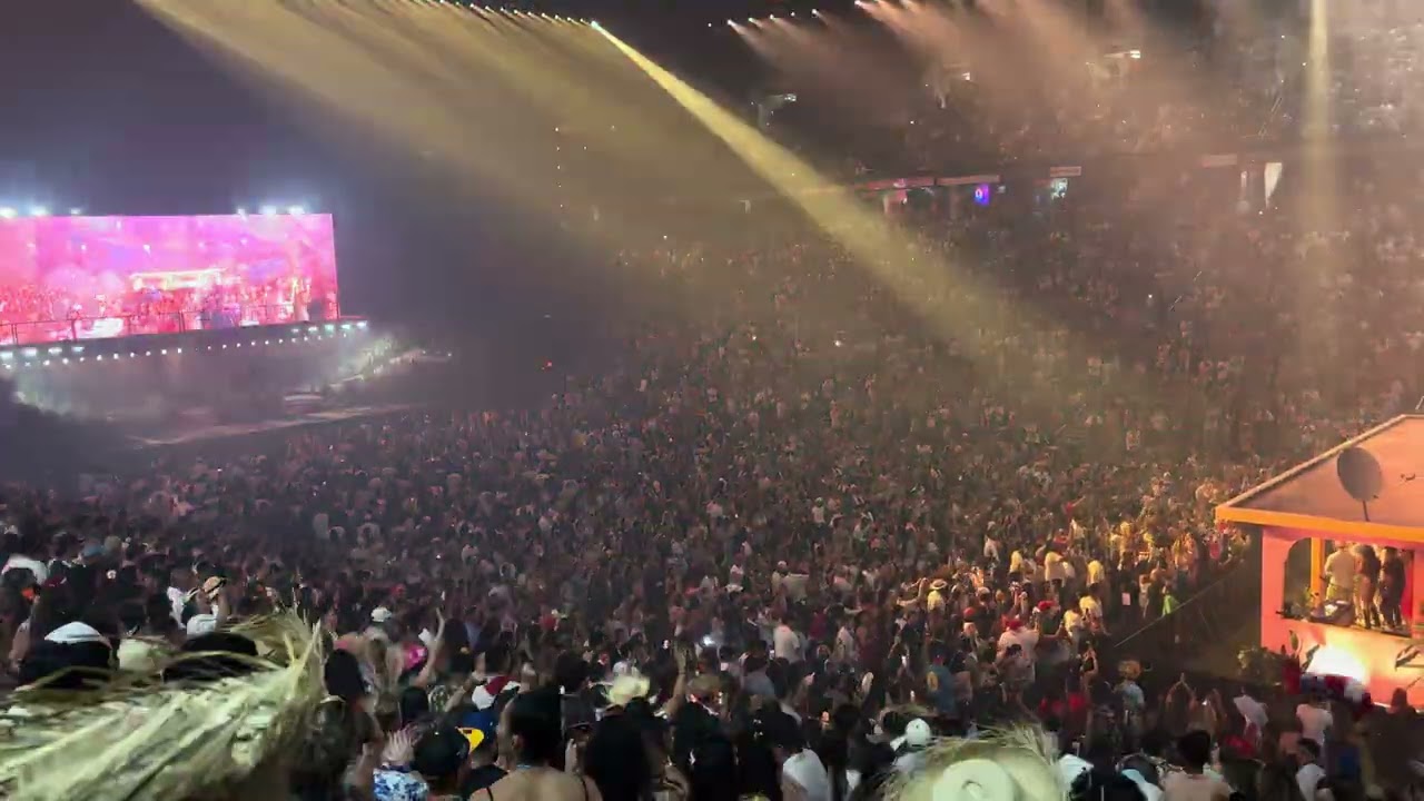 Bad Bunny - CAFé CON RON - No Me Quiero Ir De Aquí, Aug 29, 2025