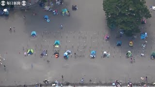 空撮：社会的距離保ち　夏満喫　静岡の海水浴場