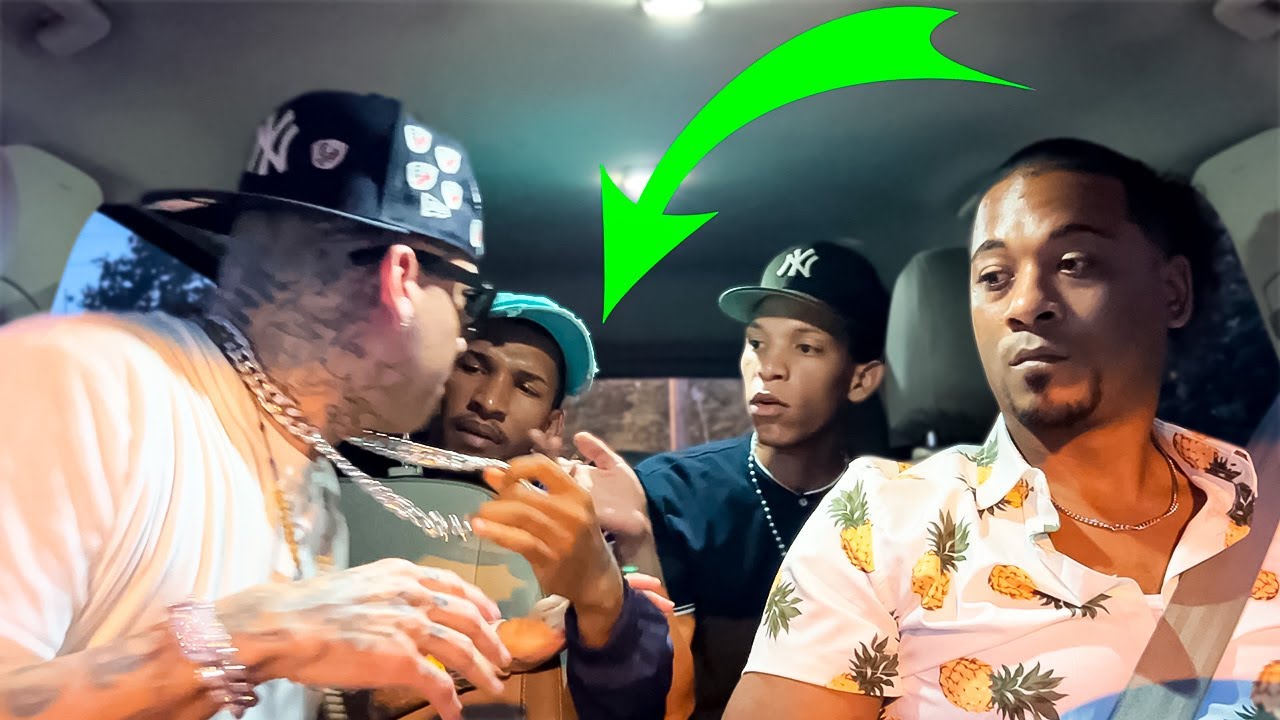 ATRACAN A CHITETV MIENTRAS LE HACIA UNA BROMA A UN PRIMO DE OZUNA (broma del atraco falso 2)