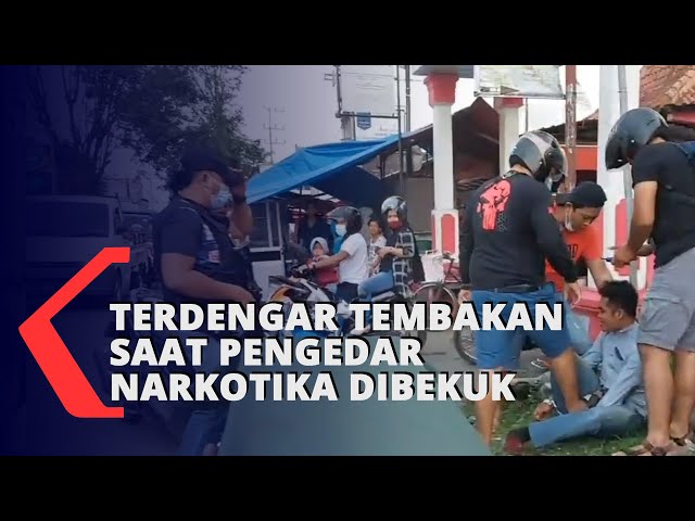 Terdengar 4 Kali Suara Tembakan saat Penangkapan Pengedar Narkotika di Jalan class=