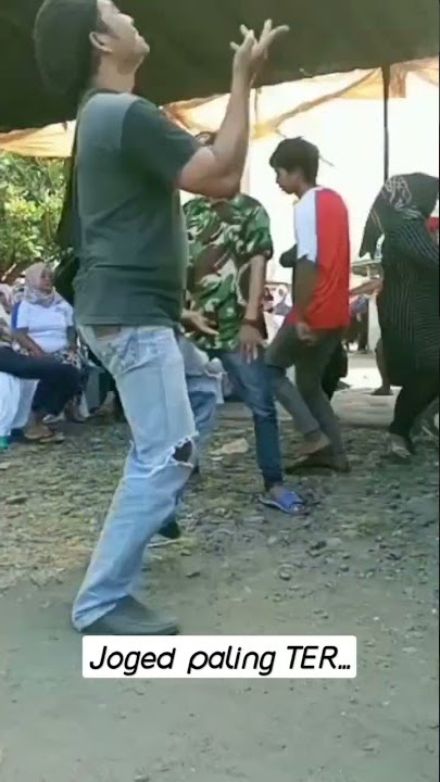 Ambyar jogednya, jadi perhatian di acara Hajat Laut TPI Legokjawa Cimerak Pangandaran