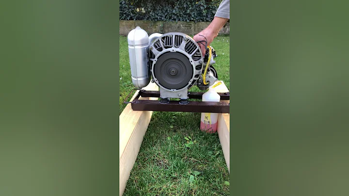 Sachs KM48 wankel engine with precision RPM governor