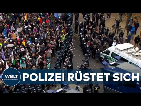 POLIZEI RÜSTET SICH: Angespannte Situation - Unzählige Demos zum 1. Mai in Großstädten geplant