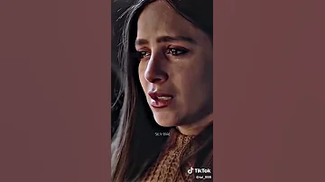 كل شي مات من جوه وانت كده راضي 