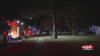 Fire ignites after car crashes into Sioux Falls home