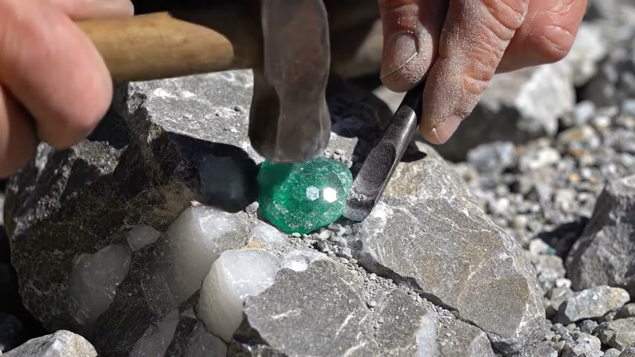 Emerald stone cutting and show how natural green emerald 