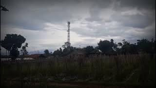 Instrumen musik etnik tradisional Indonesia