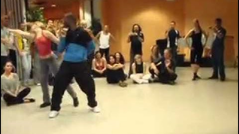 Leonardo Neves e Layssa Liebscher - ZOuk COngress In Prague 2011