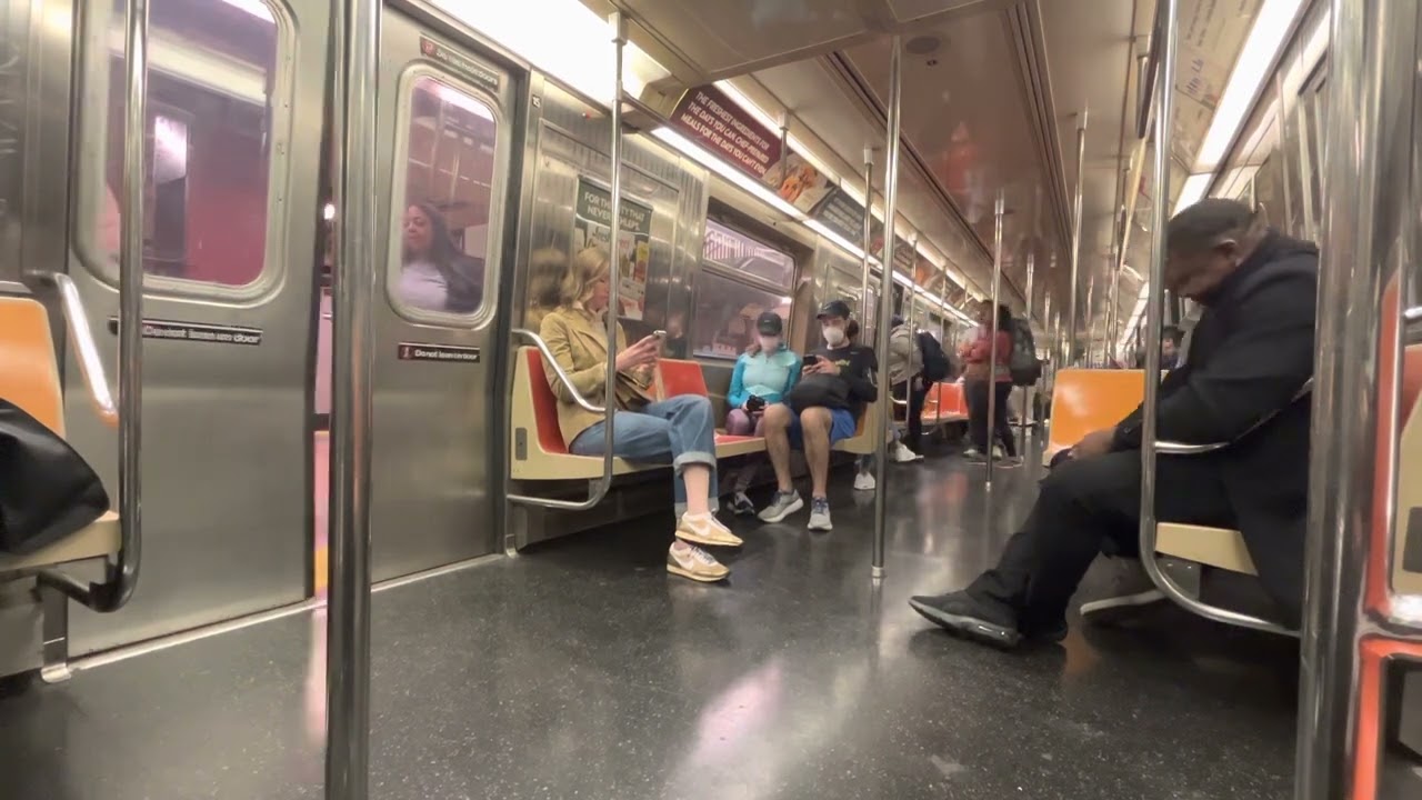 R68 (Q) Train Via 6 Ave