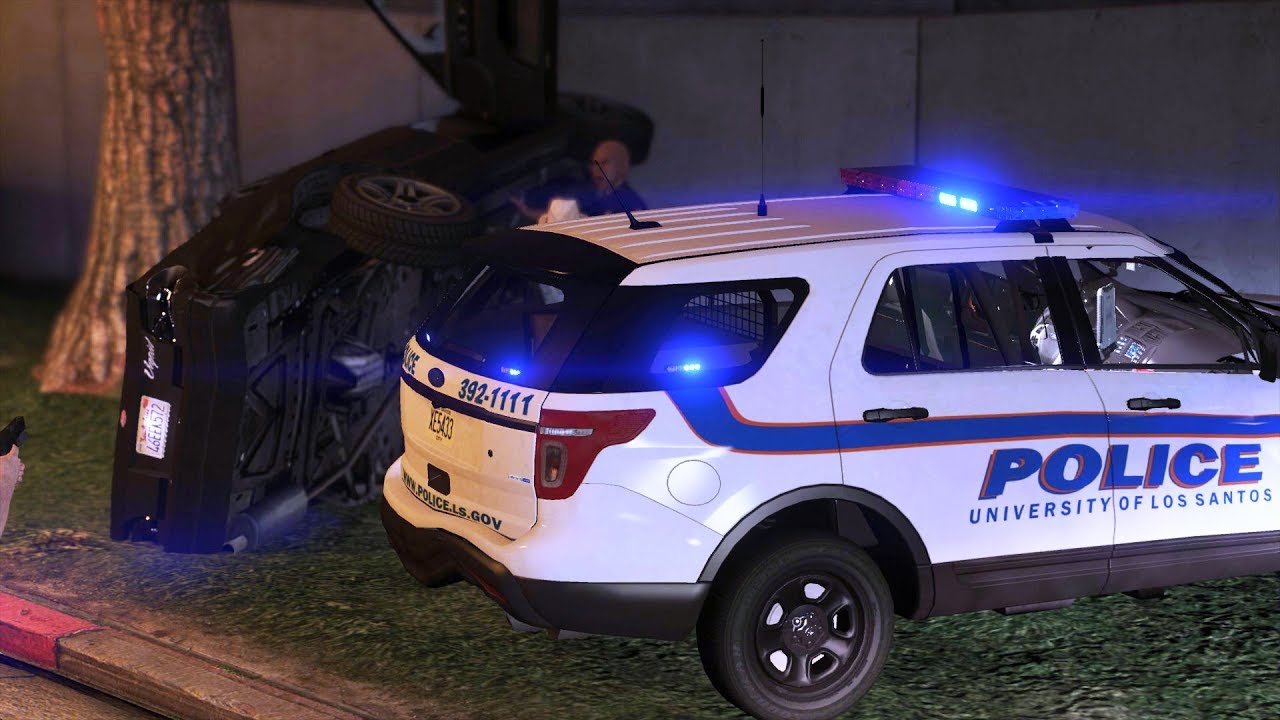 LSPDFR - День 860 - Наезд полиции на университетском городке