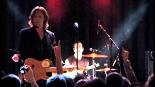 Watch John Waite When I See You Smile video