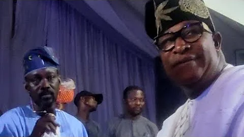 ADEBAYO SALAMI "OGA BELLO" SPRAY HEAVILY&BATTLE DANCE WITH PASUMA ON STAGE @WASIU & ENIOLA'S WEDDING