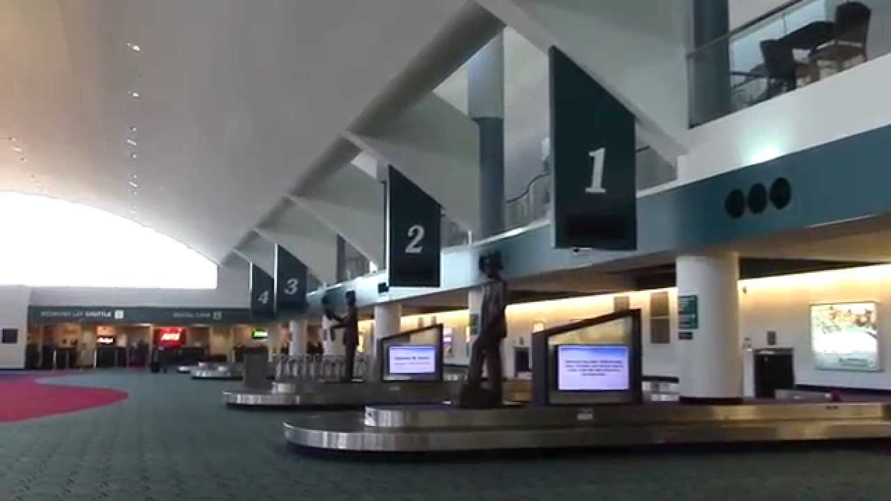 Bishop International Airport: Flint, Michigan - YouTube