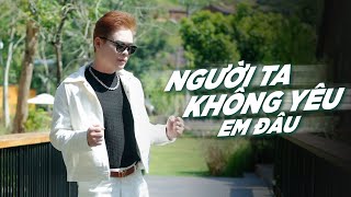 Download Lagu NGƯỜI TA KHÔNG YÊU EM ĐÂU X YÊU MỘT NGƯỜI DƯNG | LIÊN KHÚC TỐNG GIA VỸ HIT 2025 MP3 Download Lagu NGƯỜI TA KHÔNG YÊU EM ĐÂU X YÊU MỘT NGƯỜI DƯNG | LIÊN KHÚC TỐNG GIA VỸ HIT 2025 MP3