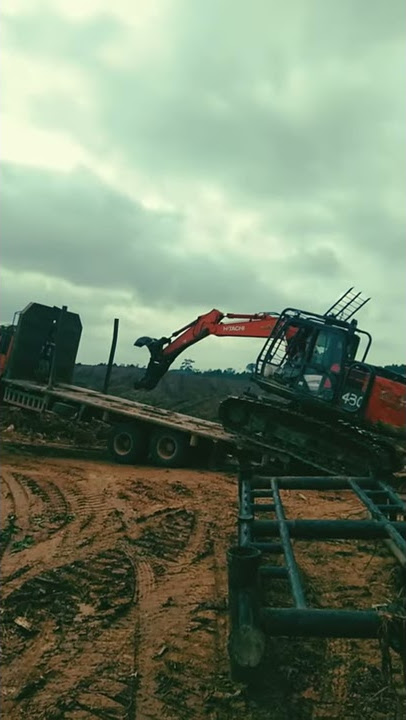 story wa alat berat // menaikkan excavator ke mobil