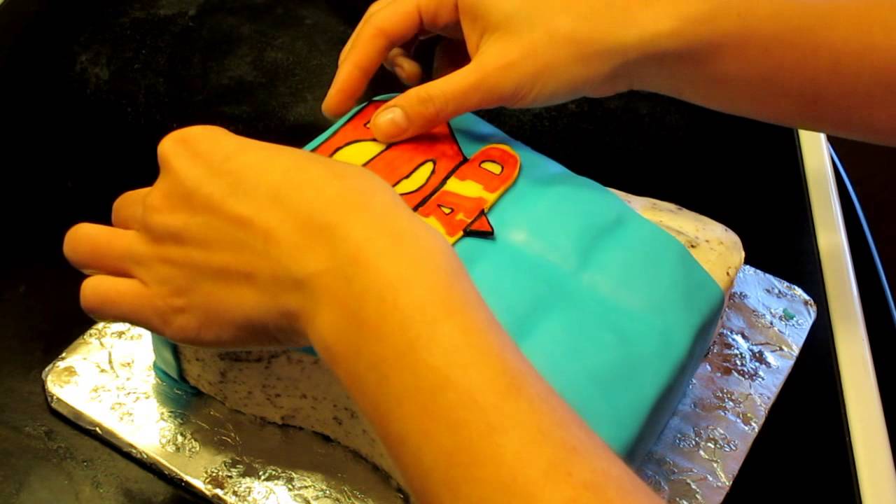 How To Make A Superman Shaped Cake How To Make A Superman Shaped Cake