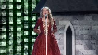 Taylor Swift - Love Story ( The Best Live Performance )