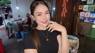 Download Lagu LIVE Street Café - Welcome Family 🤗 Ploysai Coffee Lady in Bangkok Thailand - Thai Street Food MP3 Download Lagu LIVE Street Café - Welcome Family 🤗 Ploysai Coffee Lady in Bangkok Thailand - Thai Street Food MP3