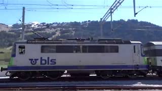 Départ de la Re 4/4 II 504 du BLS en gare de Zweisimmen (BE, CH)