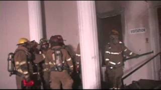 SCOTTJENGLE 052209 211FUNERALHOMEFIRE931