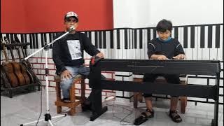 Hidup V cipt : Ebiet G Ade.