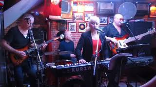 ADY'S BAND I WAS MADE FOR LOVING YOU RNR KAFE PERNIK 21 12 2019 Resimi