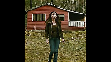 A werewolf friend protects this girl 💀 #werewolf