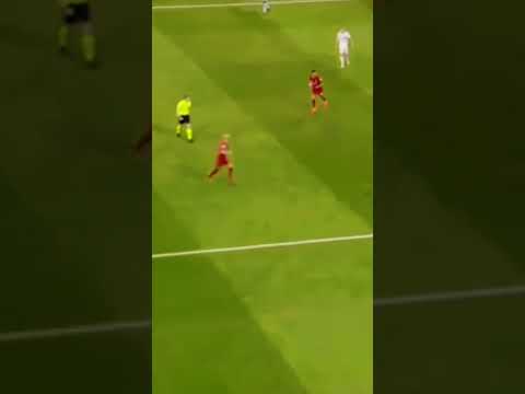 أحسن هدف في دوري أبطال أوروبا لو سجل عارضة الوحش كمافينجا