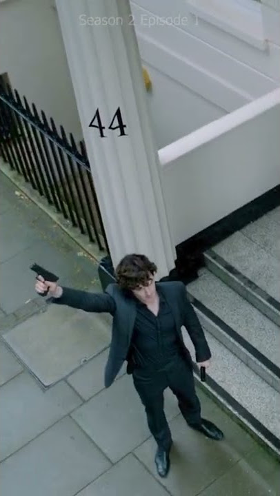 Kiat hidup agar tidak menelepon polisi 🤣 #Sherlock #CelanaPendek