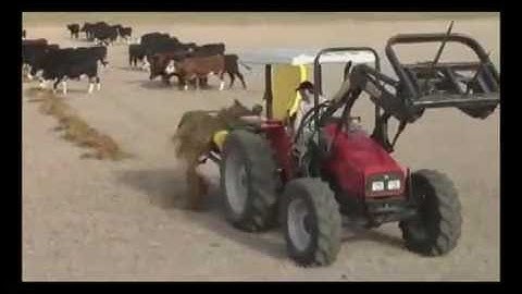 Chainless 2000 Bale feeder