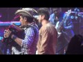 Carlos Vives y Juanes (En Vivo) - La Tierra Del Olvido