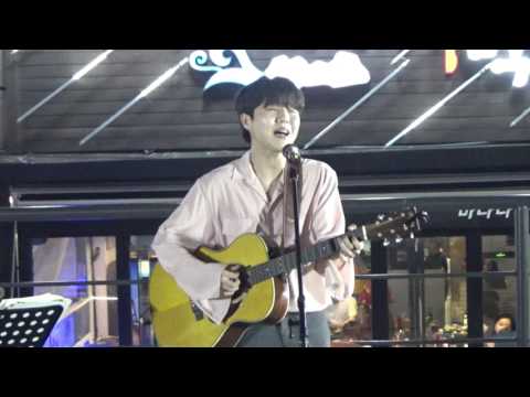 유승우의 놀라운 라이브를 감상하세요. (버스킹)