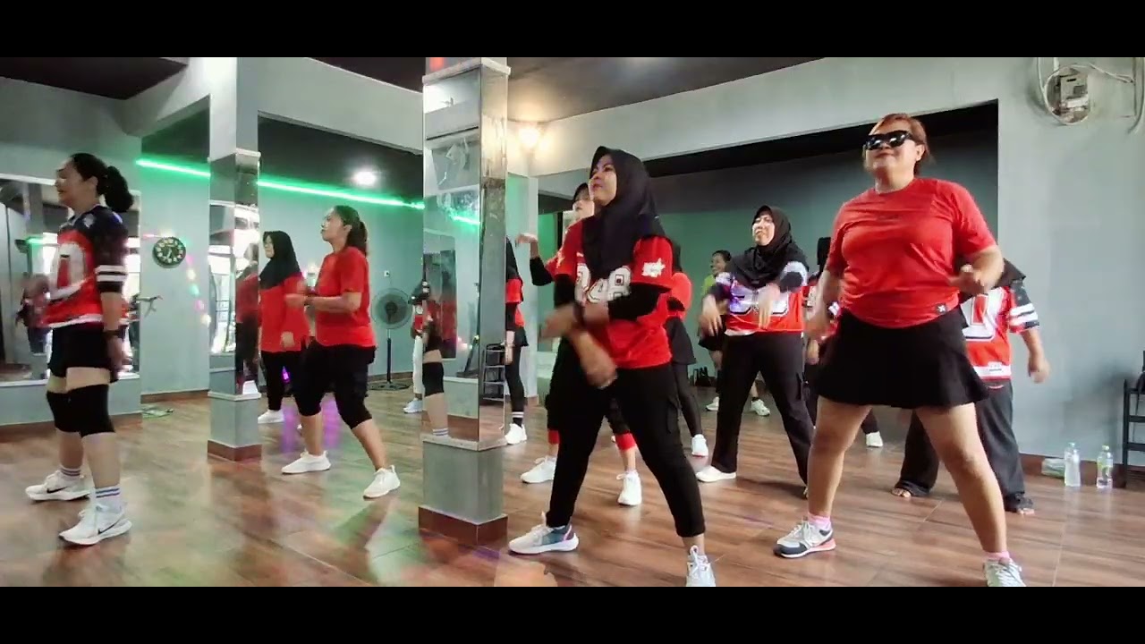 Senam Kreasi || Gerong Deui || Bajidoran || Viral Tiktok || Selalu Petcahh Rame