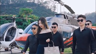 美女总裁穿校服参加聚会，被暗恋对象嘲笑，结果把飞机车队叫来了