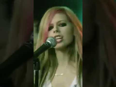 I Bet You Don't Know That Avril Lavigne In Reality Died In 2003