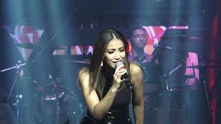 LARA SILVY (LIVE HD) - Cinta Luar Biasa (versi Dangdut ) at BOSHE VVIP CLUB JOGJA - Desember 2019