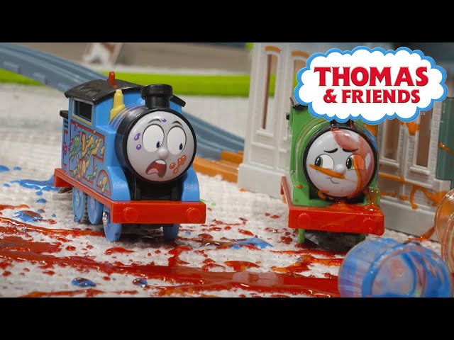 Thomas's True Colors | Thomas & Friends Shorts | Kids Cartoon class=