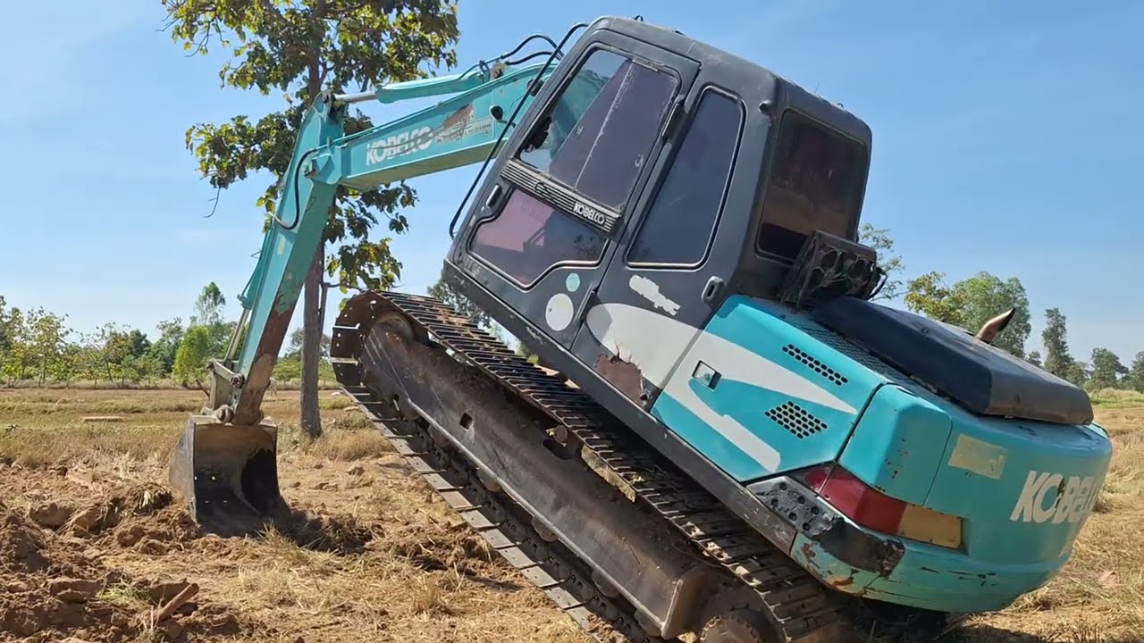 รีวิวรถขุดยอดนิยมยังไม่มีคู่ครอง kobelco sk120-1 มาร์คทรี งานลอกนา excavator and truck