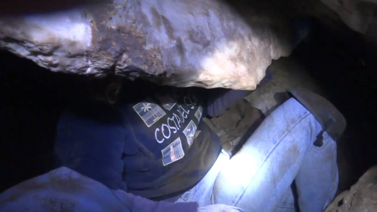 Kings Canyon Boyden Cave Flashlight Tour