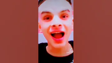 حمو روسيا مشفش وش امك طلعه بلكونة 