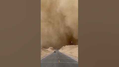 Giant #Sandstorm Sweeps Across Northwestern China