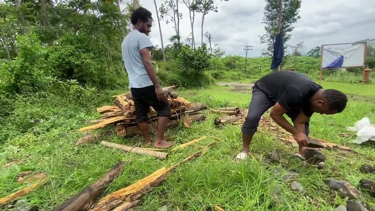 Persiapan Bakar batu 