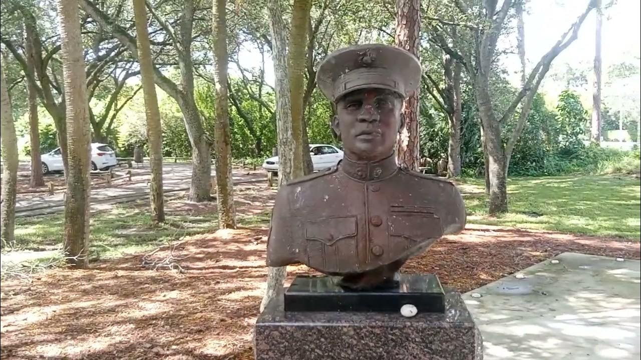 Is wednesday veterans day a federal holiday