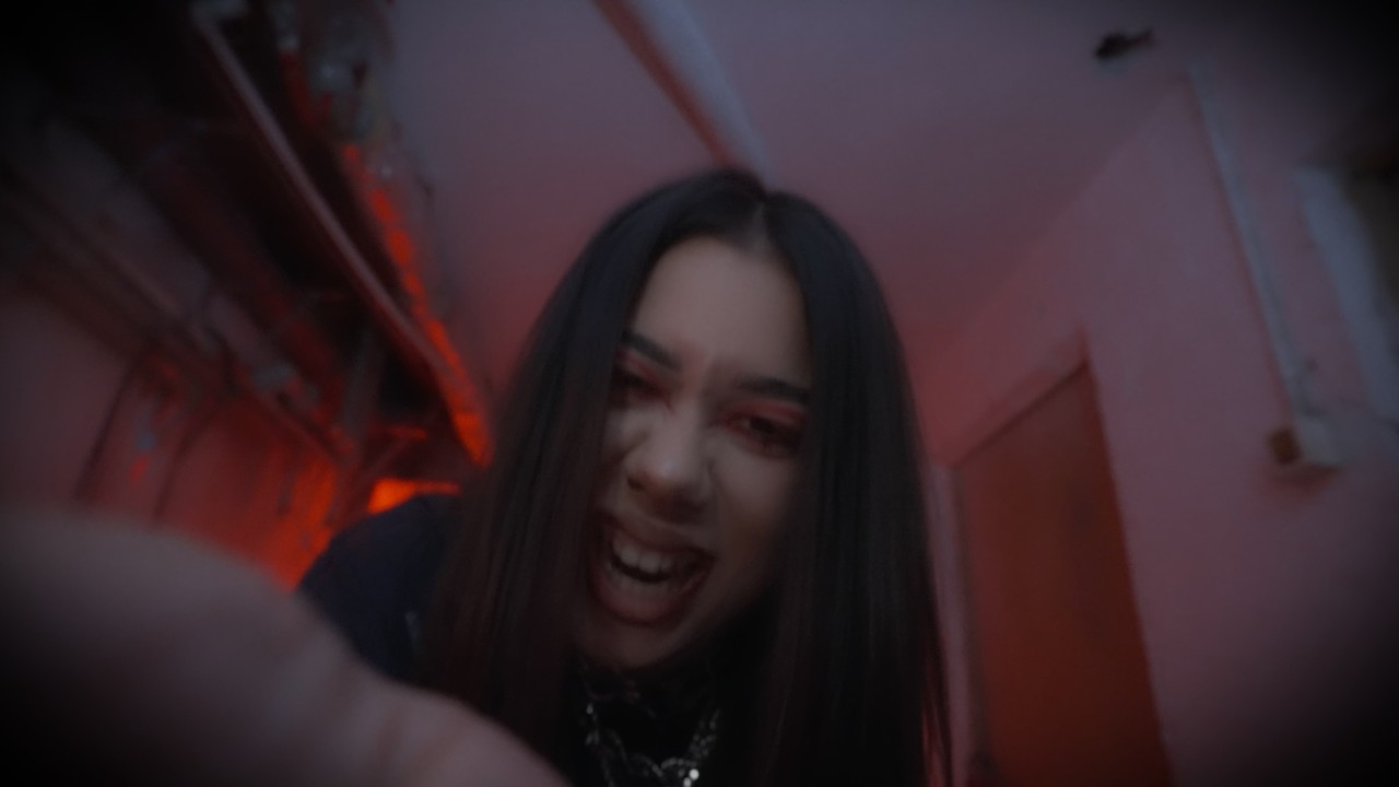 Ver tan feelz - ouchie | Official Music Video no YouTube Ver tan feelz - ouchie | Official Music Video no YouTube